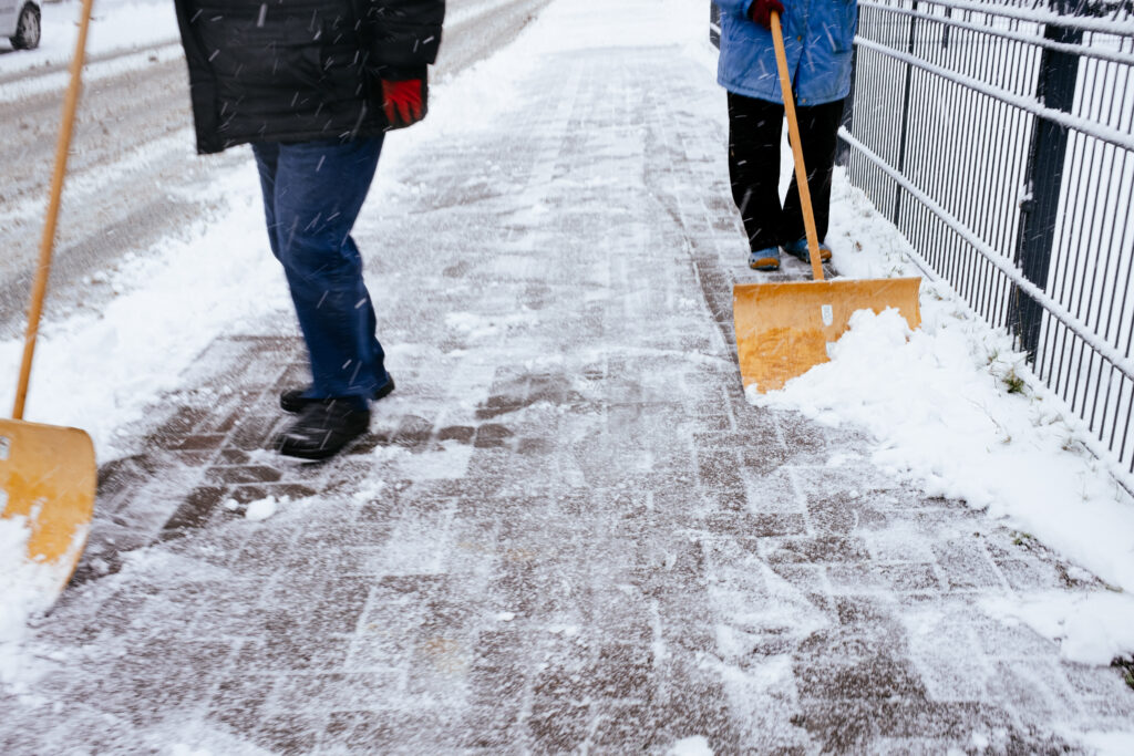Does Safe Paw or Safe Thaw Leave a White Residue on the Sidewalk? And Will It Disappear?