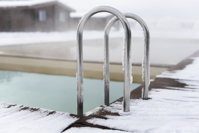 Safe Paw Ice Melt For Pool Decking